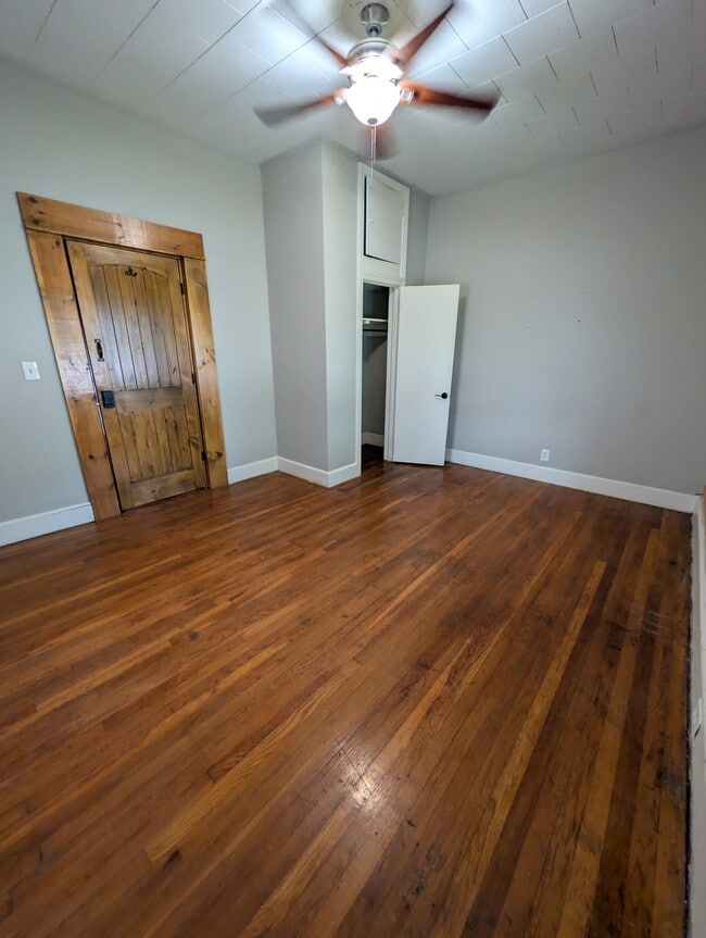 Photo - 1824 N Main St