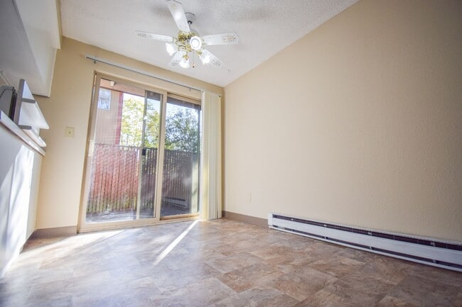 Photo - Single Level 2-Bedroom Apartment in the Mo... Unidad 933