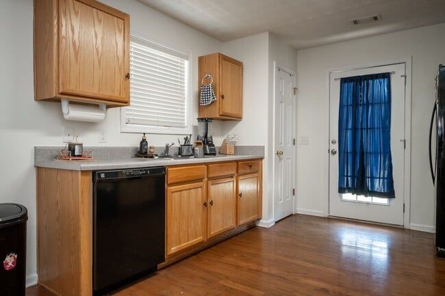 Photo - 213 Sidney Lanier Ave