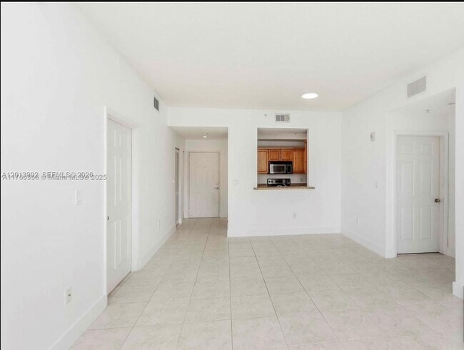 Photo - 3590 Coral Wy Unit 910