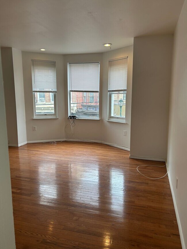 Building Photo - 723 S 4th St Unit #2 Rental