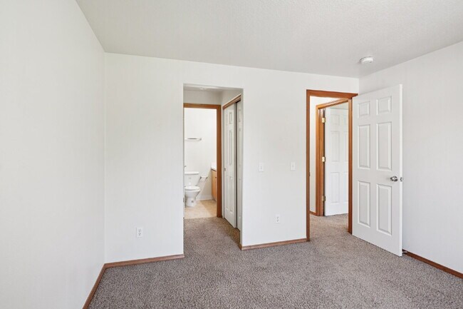 Photo - 4 bedroom 2.5 bath home