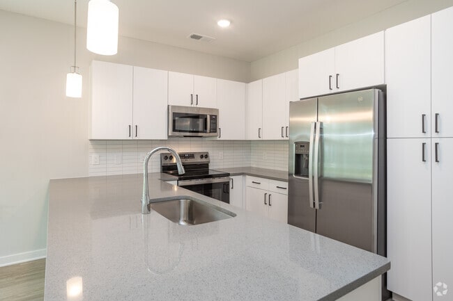 3BR, 2.5BA - Kiawah Townhome - Kitchen - The Village at Compass Pointe