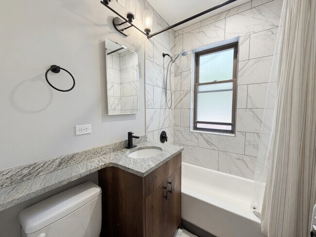Photo - 4004 N Bell Ave Unit 2B