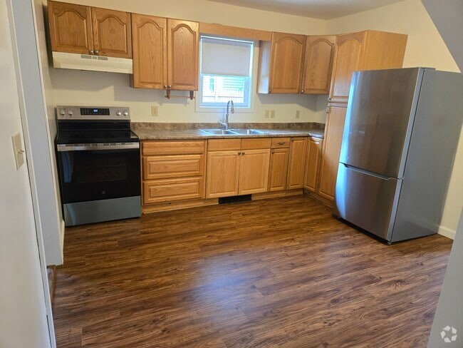 Building Photo - 27 Lafayette St Unit #2 Rental