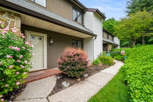 Photo - 132 Pinecrest Ln