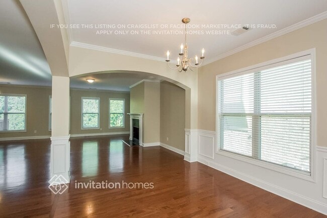 Photo - 3602 Huddlestone Ln NE