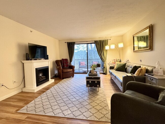 Photo - 19 Saco St Unidad 95