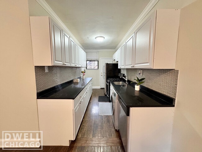 Photo - 730 W Roscoe St Unidad 1