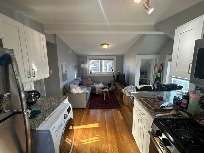 288 Beacon St Unit 2