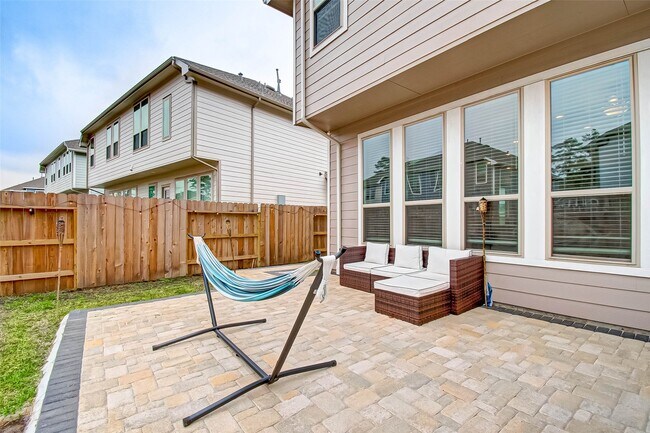 Photo - 617 Aspen Falls Ct