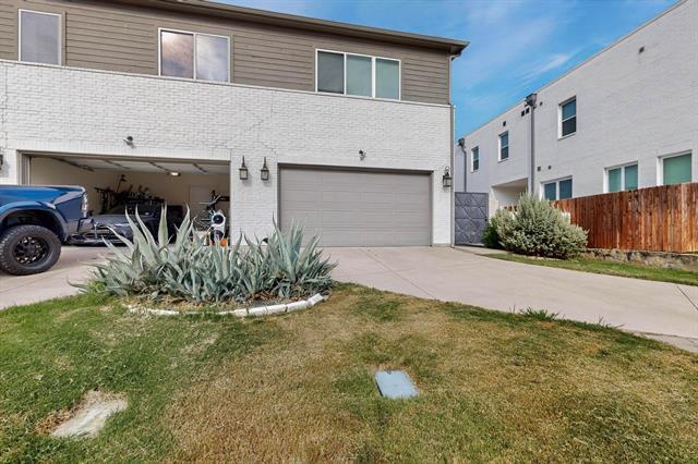 Photo - 404 Templeton Dr