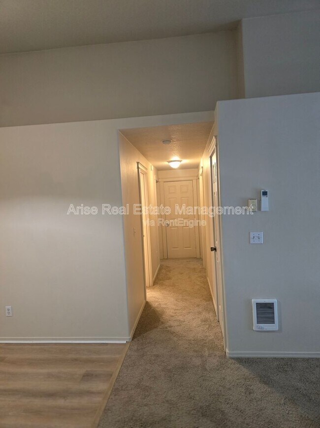 Photo - 803 SE Kierra Pl