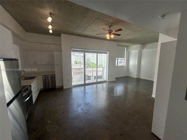 Photo - 133 NE 2nd Ave Unit