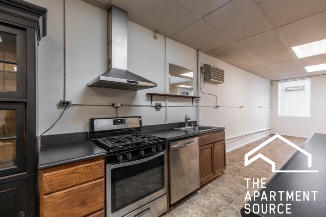 Photo - 3605 N Damen Ave Unit COMM