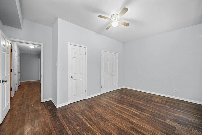 Photo - 6039 S Michigan Ave Unit 6039 S. Michigan Ave