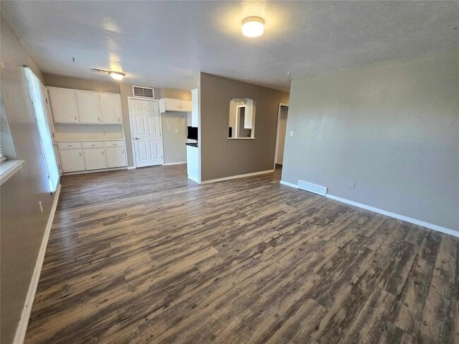 Photo - 2500 SE 51st St