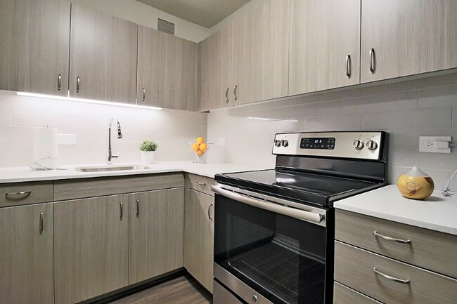 Photo - 1127 N Dearborn St