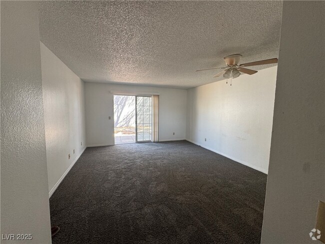 Building Photo - 3823 S Maryland Pkwy Unit L5 Rental