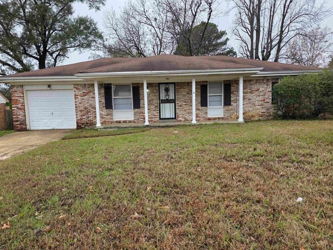 Building Photo - 4417 Don St