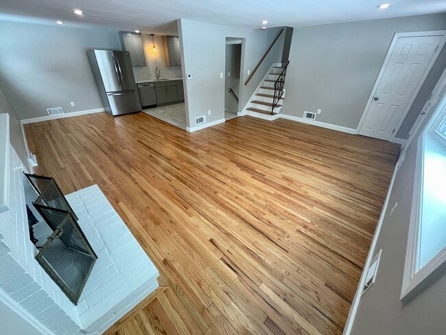 Photo - 34 Foster Dr