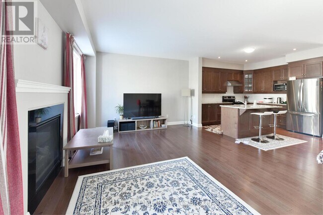 Photo - 77 Arkose St