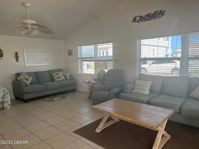 Photo - 15 Neptune Park Dr