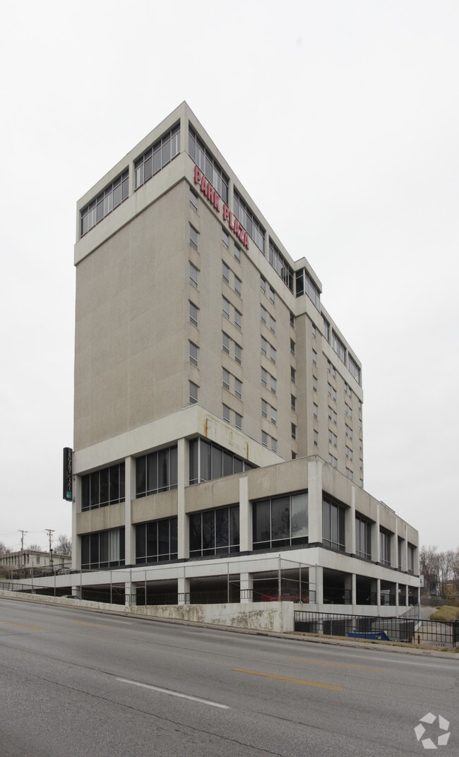 Photo - Park Plaza Condominiums