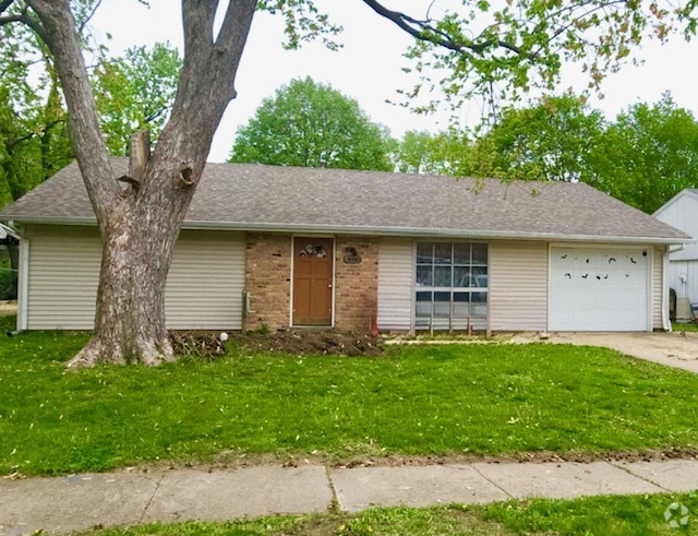 Building Photo - 912 Dogwood Dr Rental