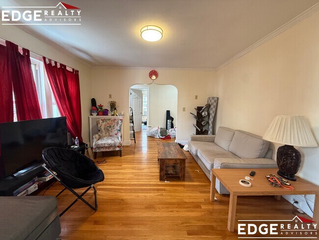 113 Lanark Rd