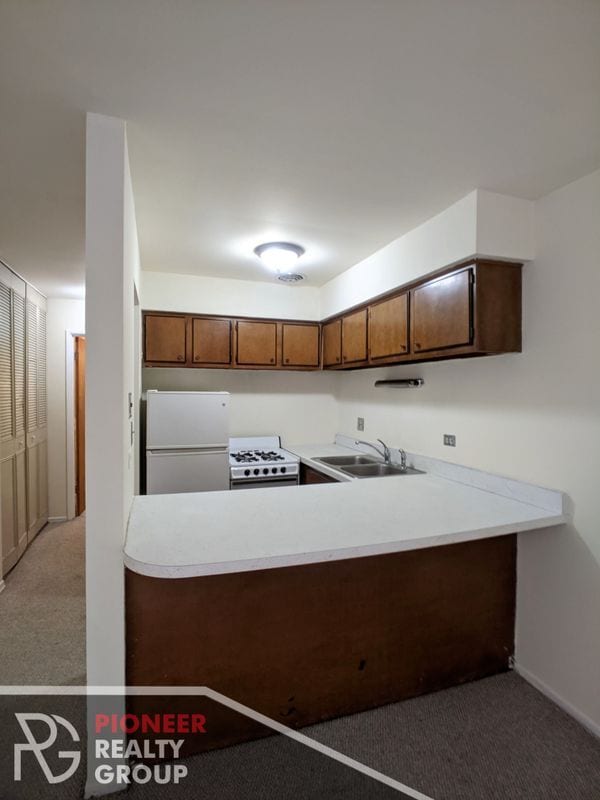 Photo - 660 W Wrightwood Ave Unit 210