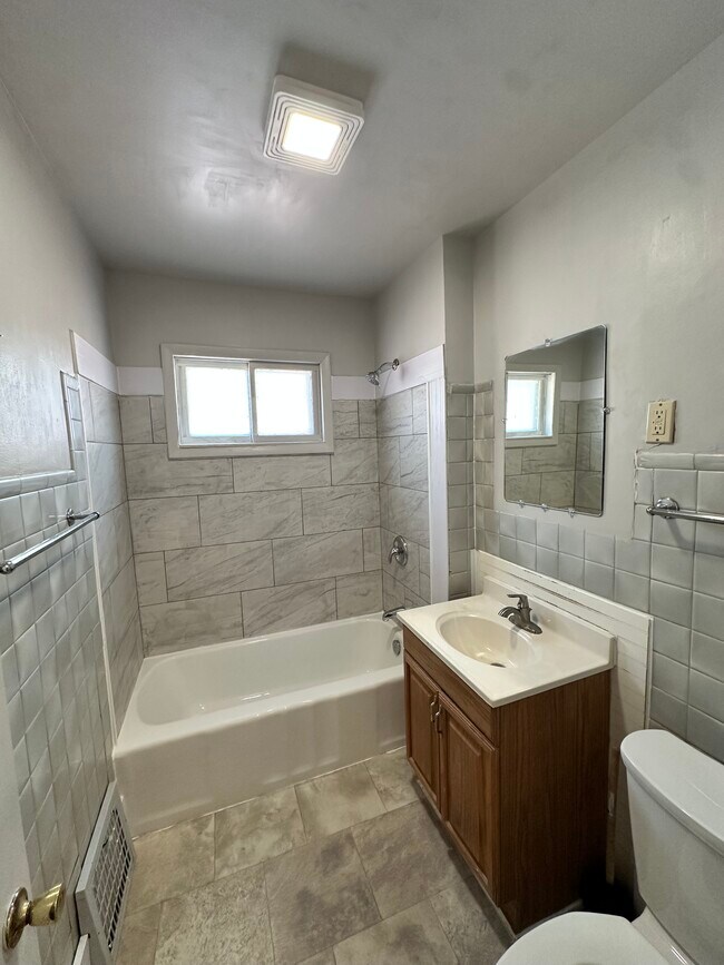 Photo - 1624 Kearney Ave Unit 1626 UPPER