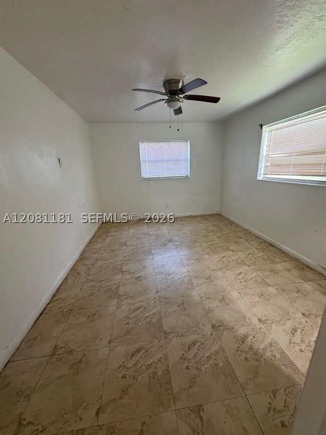 Photo - 14002 NE 2nd Ct Unit 2-2-2