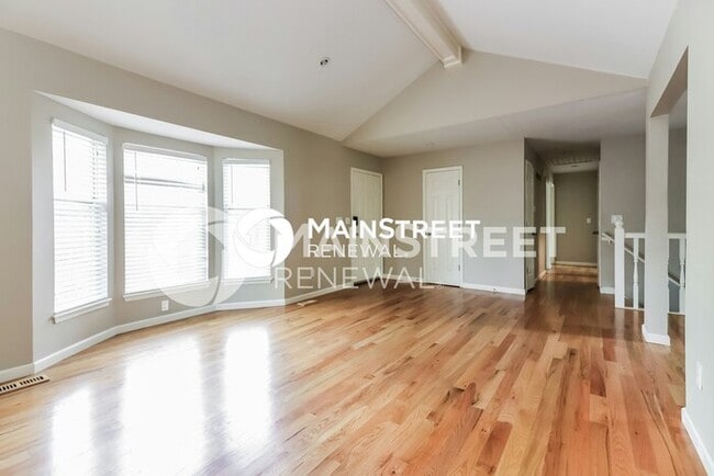 3 Bedroom Pet-Friendly Home in Raymore, MO with Main Street Renewal