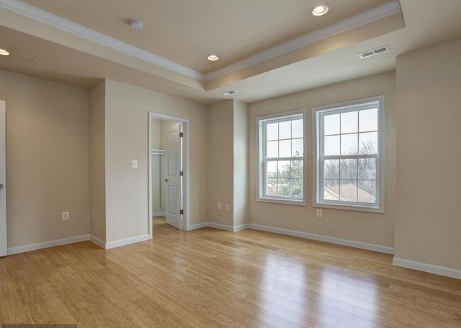 Maestro - 5007 A St SE