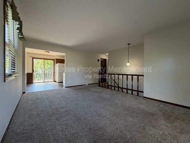 Photo - 2665 Nolan Ave NW