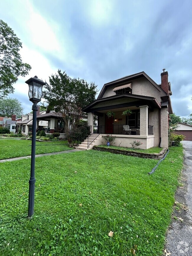 Building Photo - 2 Bed Beechmont Bungalow Rental