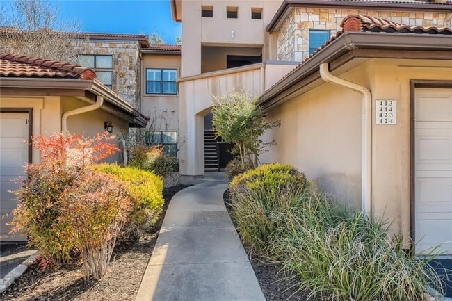 Building Photo - 300 San Gabriel Village Blvd Unit 424