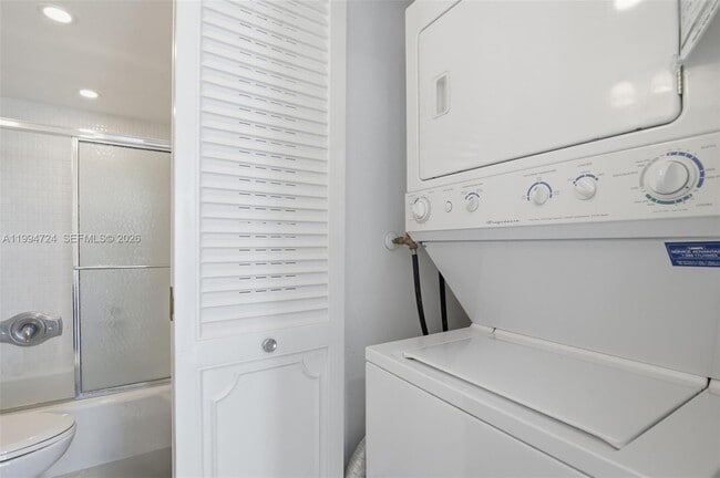 Photo - 1170 N Federal Hwy Unidad 904