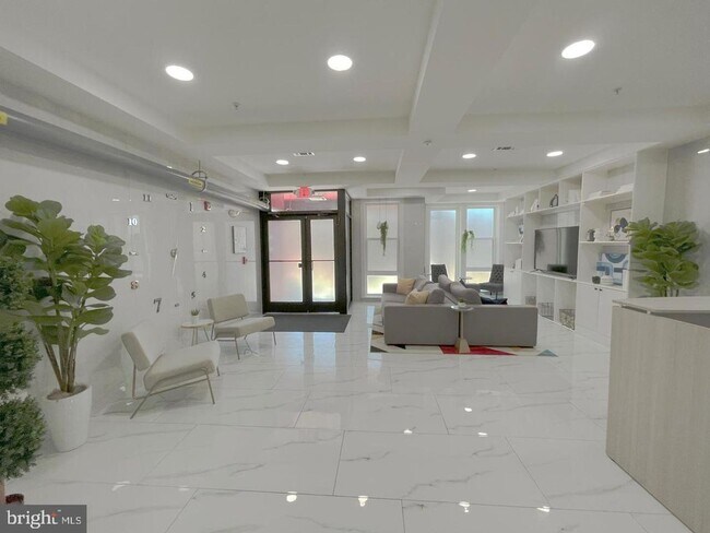 Photo - Cozy 3 Bedroom 2 Bathroom Condo- Conveniently Located in the heart of Washington, DC