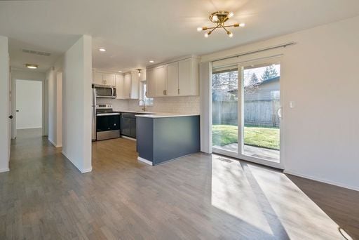 Photo - Adorable 3 bedroom Lynnwood rambler