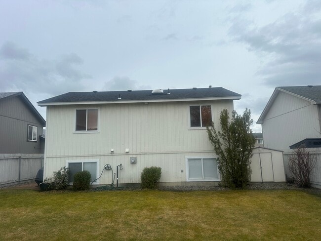 Photo - 1517 E Calkins Dr