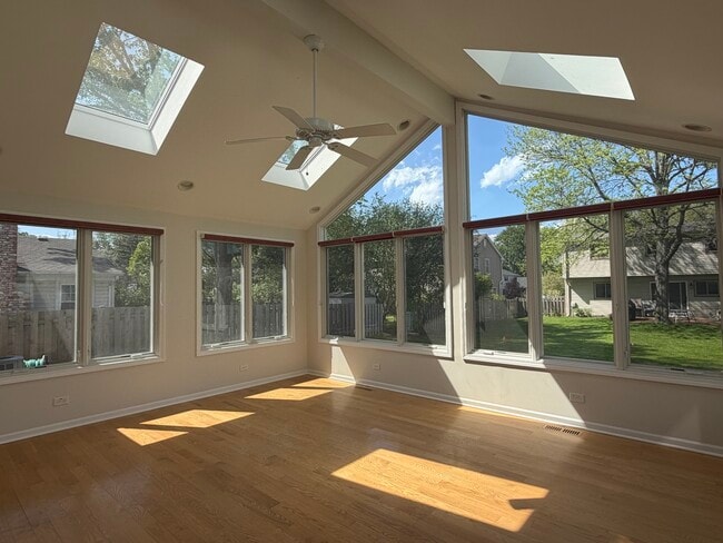 Photo - 1161 Parker Ln
