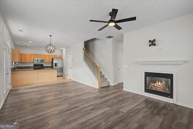 Photo - 980 Windcroft Cir NW