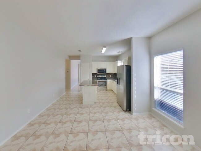 Photo - 7112 Avington Way