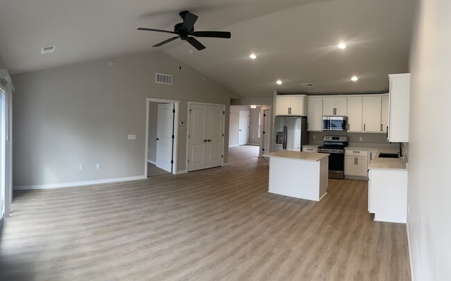 Photo - The Crossings