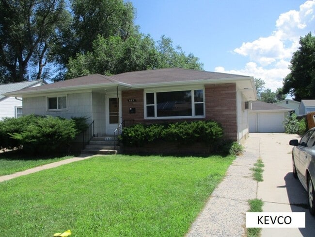 Massive Three Bedroom Home with Yard! - Massive Three Bedroom Home with Yard!