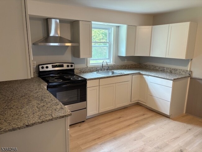 Photo - 78 Mountain Lake Rd