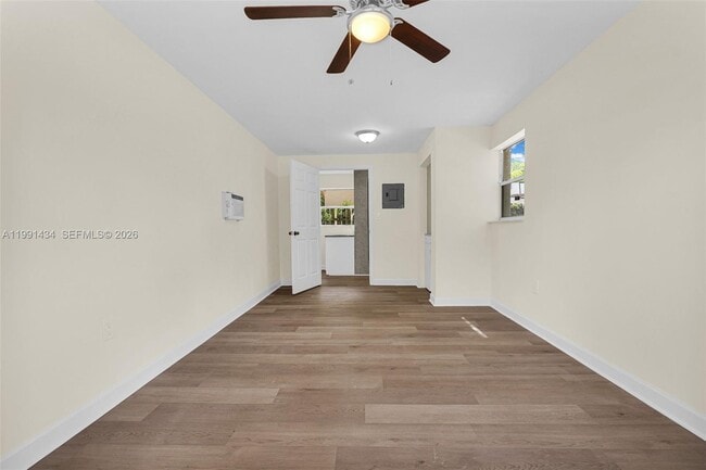 Photo - 299 NW 43rd St