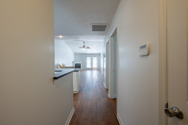 1204 Longpoint Dr